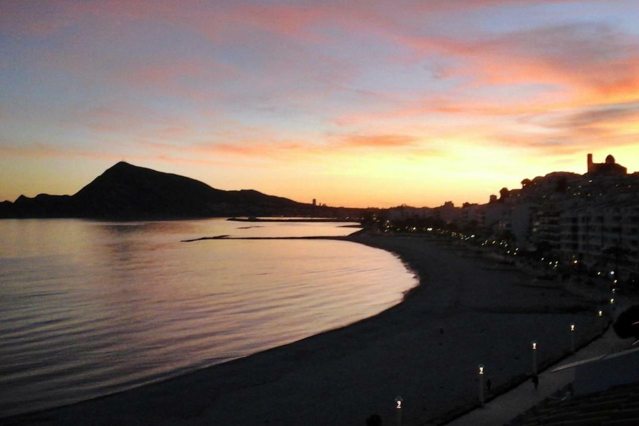 Atico-Loft Frente Al Mar Con Piscina Y Parking Apartment Altea Exterior photo